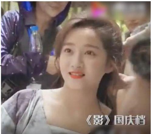 关晓彤幕后花絮,镜头背后的青春成长故事